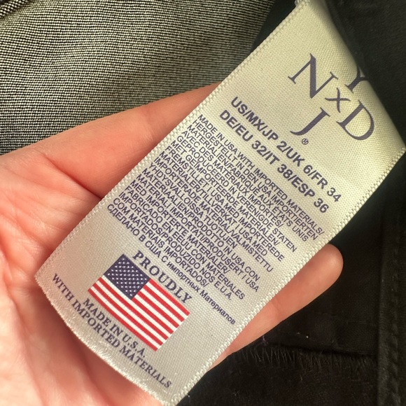 NOT YOUR DAUGHTER’S JEANS Ami Skinny Jeans In Sure Stretch Denim in Black - Picture 9 of 9